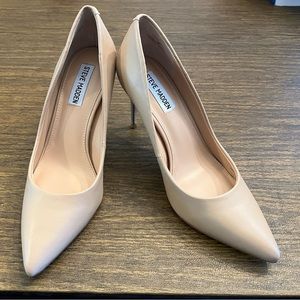 Steve Madden - Luiza Pointed toe Pumps - Leather Upper - Nude - Size 8